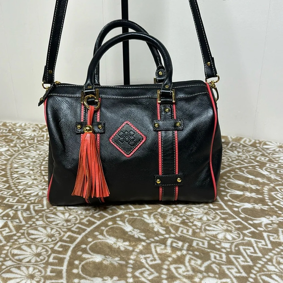 Claudia G Leather Satchel/ Crossbody Bag Made in Colombia Excellent Condition - Picture 1 of 14
